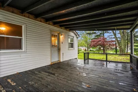 Exterior - 5331 Ridgewood St, Lorain, OH 44055 photo 2 of 5