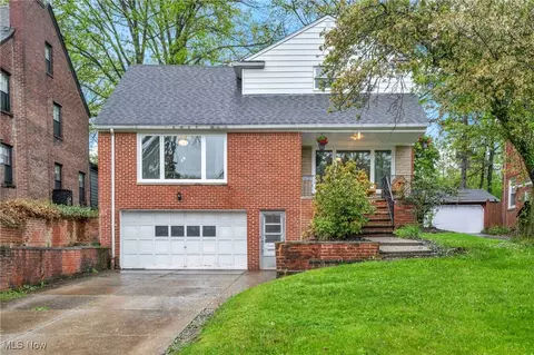 2508 Ashurst Rd, University Heights, OH 44118
