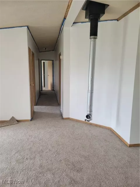 Entry Way - 2023 E Morgan Rd, Jefferson, OH 44047 photo 1 of 3