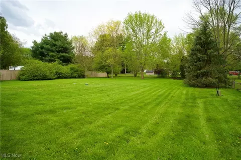 1044 Diamond St NE, Canton, OH 44721 photo 23
