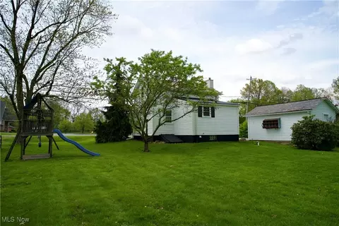 1044 Diamond St NE, Canton, OH 44721 photo 22
