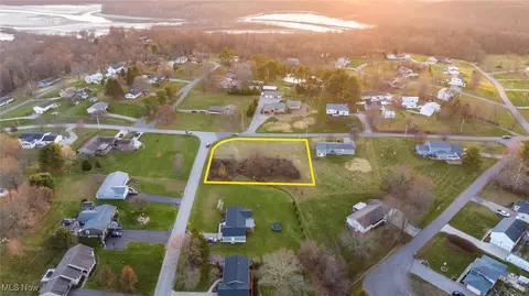 5880 Ballard Rd, Nashport, OH 43830