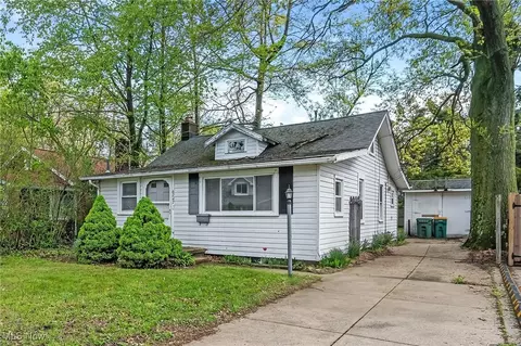 6247 Seneca Trl, Mentor, OH 44060