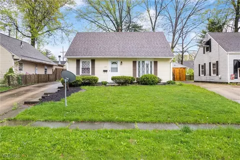 318 Morrison Ave, Cuyahoga Falls, OH 44221