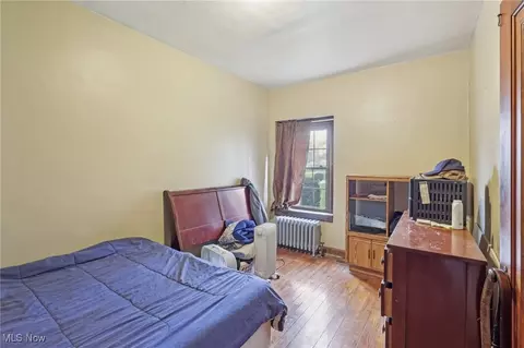 Bedroom - 2419 Carpenter Rd, Ashtabula, OH 44004 photo 1 of 10