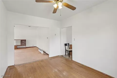 Living - 2419 Carpenter Rd, Ashtabula, OH 44004 photo 8 of 8