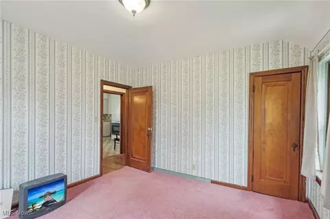 Bedroom - 2419 Carpenter Rd, Ashtabula, OH 44004 photo 10 of 10