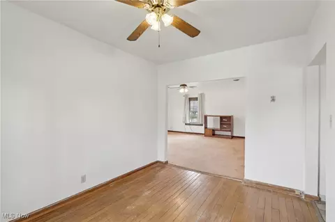 Living - 2419 Carpenter Rd, Ashtabula, OH 44004 photo 7 of 8