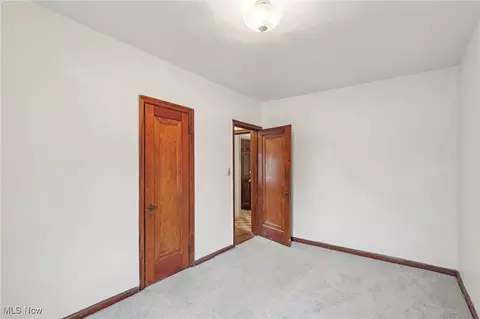 Bedroom - 2419 Carpenter Rd, Ashtabula, OH 44004 photo 7 of 10
