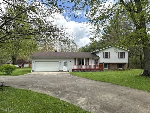 5560 Us Route 422, Southington, OH 44470