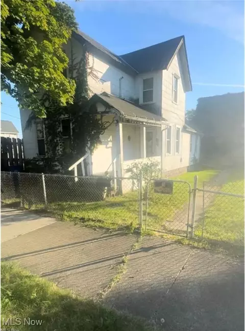 4809 Fenwick Ave, Cleveland, OH 44102
