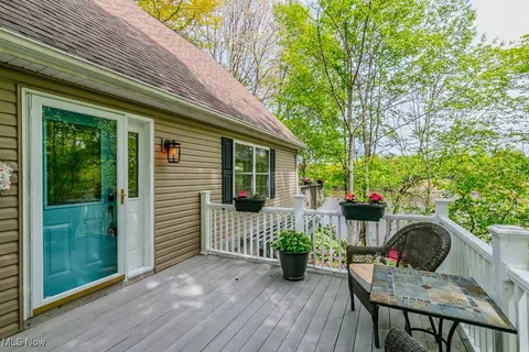 1055 Lode Star Dr, Roaming Shores, OH 44085 photo 3