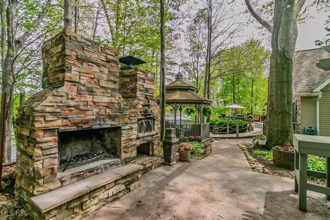 1055 Lode Star Dr, Roaming Shores, OH 44085 photo 8