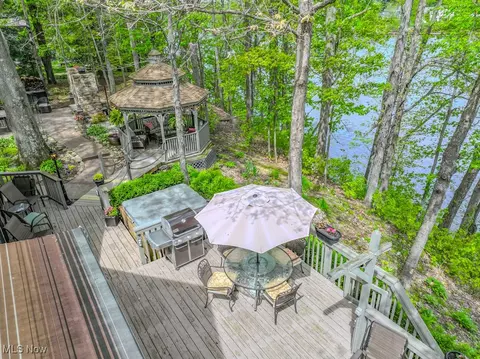 1055 Lode Star Dr, Roaming Shores, OH 44085 photo 10