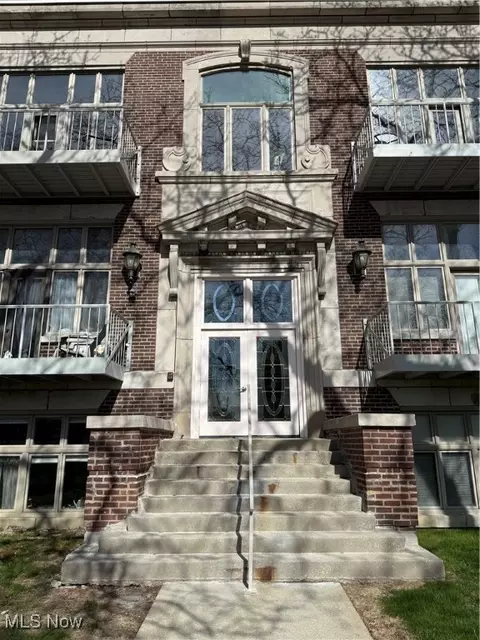 1000 2nd St #304, Fairport Harbor, OH 44077