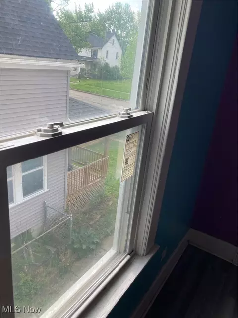 1741 E 30th St, Lorain, OH 44055 photo 7