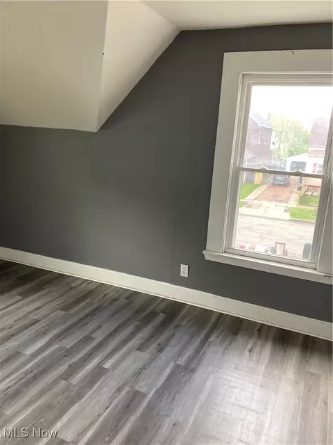 1741 E 30th St, Lorain, OH 44055 photo 5