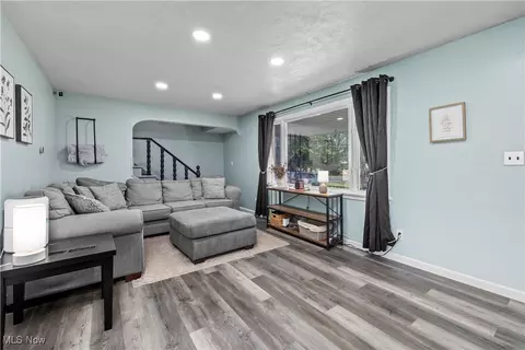 Living - 6234 Elyria Ave, Elyria, OH 44035 photo 1 of 1
