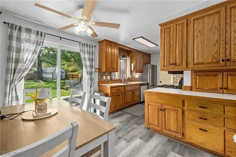 Kitchen - 6234 Elyria Ave, Elyria, OH 44035 photo 1 of 5