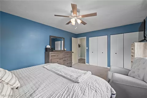 Bedroom - 6234 Elyria Ave, Elyria, OH 44035 photo 7 of 12