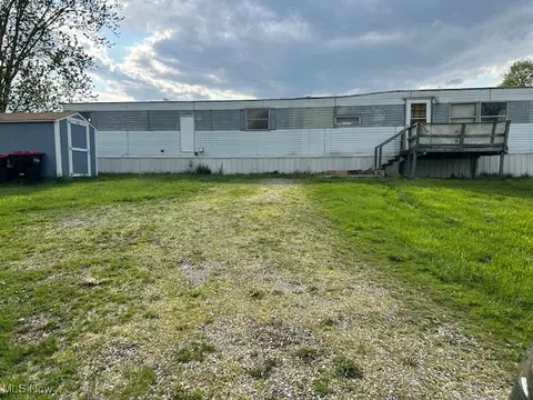 4550 Webster St, Zanesville, OH 43701