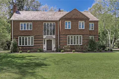 2932 W Park Blvd, Shaker Heights, OH 44120