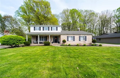 8459 Four Seasons Trl, Poland, OH 44514