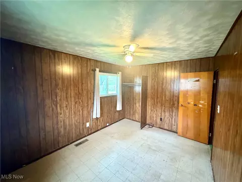 Bedroom - 4174 Sabin Dr, Rootstown, OH 44272 photo 1 of 6