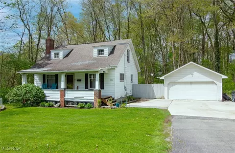 3972 Tippecanoe Rd, Canfield, OH 44406