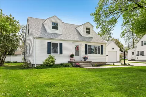 422 Munsee Pl, Huron, OH 44839