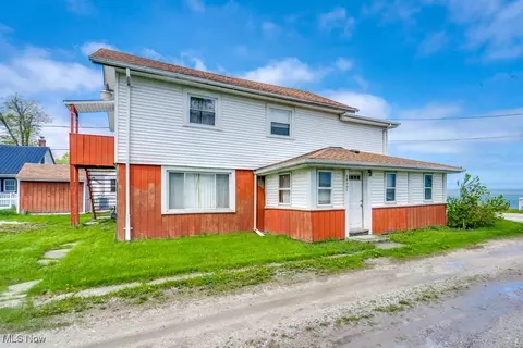 5035 W Mapleton Dr, Geneva, OH 44041