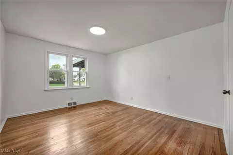 1030 Lloyd Rd, Wickliffe, OH 44092 photo 12