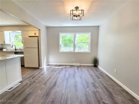 179 Burns Rd, Elyria, OH 44035 photo 12