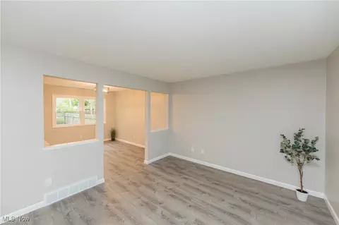 179 Burns Rd, Elyria, OH 44035 photo 9