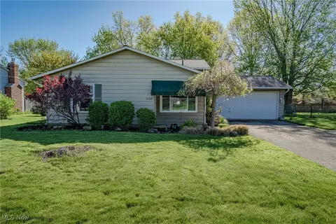 5107 Avon Belden Rd, North Ridgeville, OH 44039