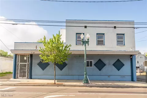1016 12th St NE, Canton, OH 44704