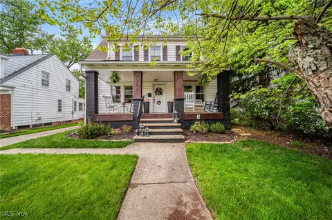 1252 Richmond Rd, Lyndhurst, OH 44124