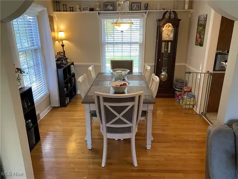Dining - 141 N Cadillac Dr, Boardman, OH 44512 photo 1 of 3