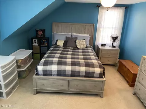 Bedroom - 141 N Cadillac Dr, Boardman, OH 44512 photo 9 of 18