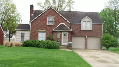 141 N Cadillac Dr, Boardman, OH 44512