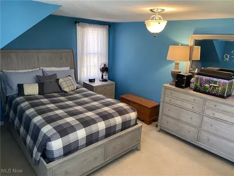 Bedroom - 141 N Cadillac Dr, Boardman, OH 44512 photo 7 of 18