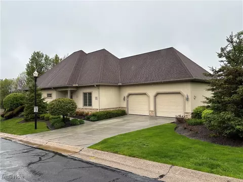7314 Caddie Ln, Concord, OH 44077