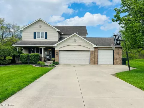 182 Filly Ln, Northfield, OH 44067