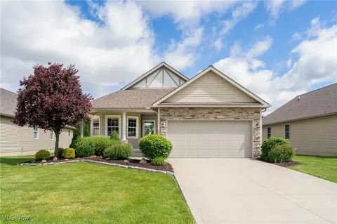 1147 Hunting Holw, Grafton, OH 44044