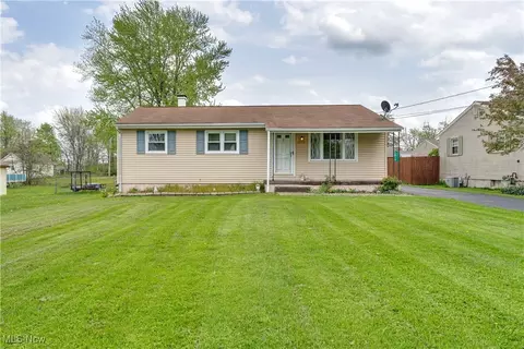 1015 Annabelle St, Mcdonald, OH 44437