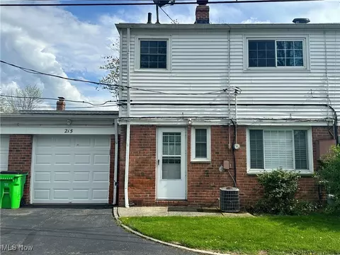 215 E 235th St, Euclid, OH 44123