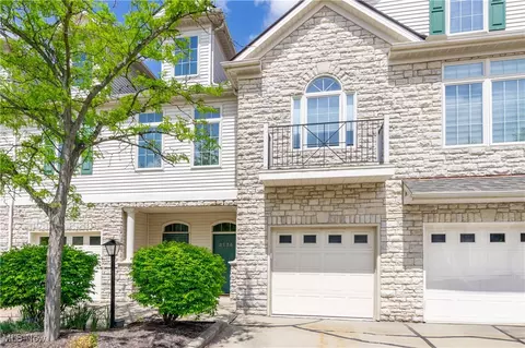 3136 Richmond Rd, Beachwood, OH 44122