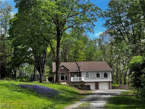 13978 Sprucevale Rd, East Liverpool, OH 43920