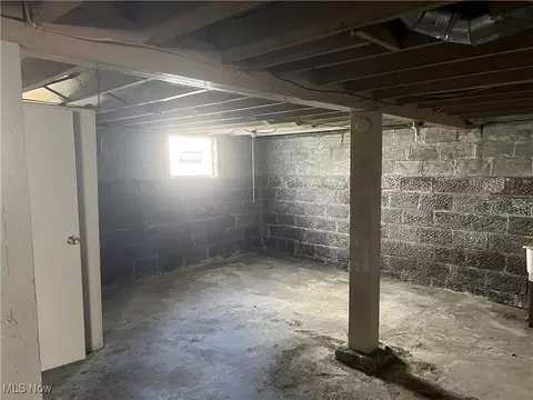 Other - 324 Elm St, Struthers, OH 44471 photo 14 of 18