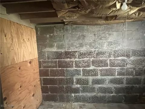 Other - 324 Elm St, Struthers, OH 44471 photo 15 of 18